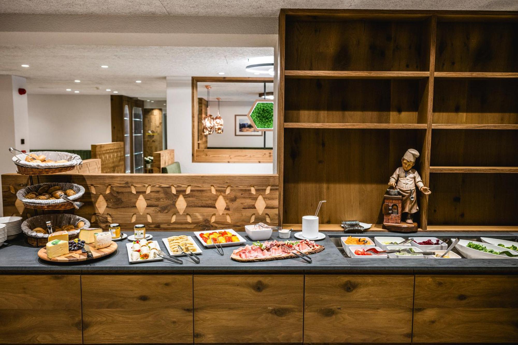 Hotel Vernel Santa Cristina Val Gardena Dış mekan fotoğraf