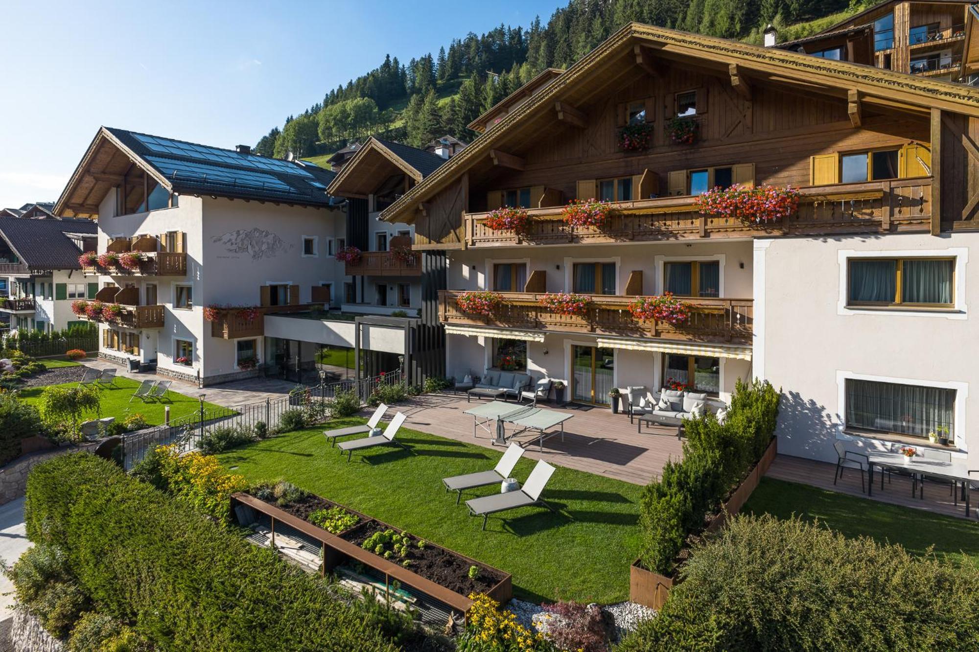 Hotel Vernel Santa Cristina Val Gardena Dış mekan fotoğraf